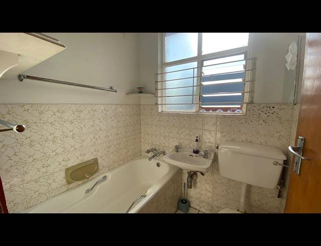 3 BEDROOM FLAT FOR SALE IN GLENWOOD
